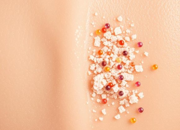 Peelingi ziarniste: Jak działają i jakie mają korzyści? image-1740863025.jpg